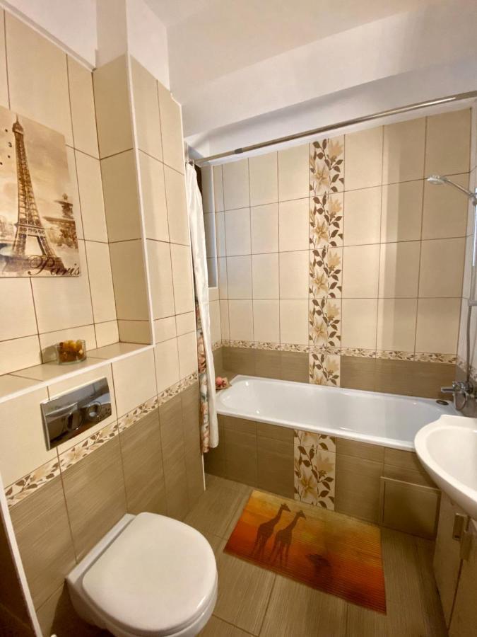 Apartament Ella T2 Apartment Navodari Bagian luar foto