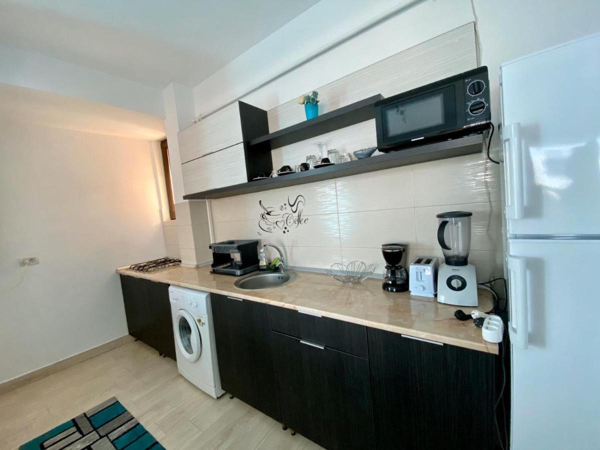 Apartament Ella T2 Apartment Navodari Bagian luar foto