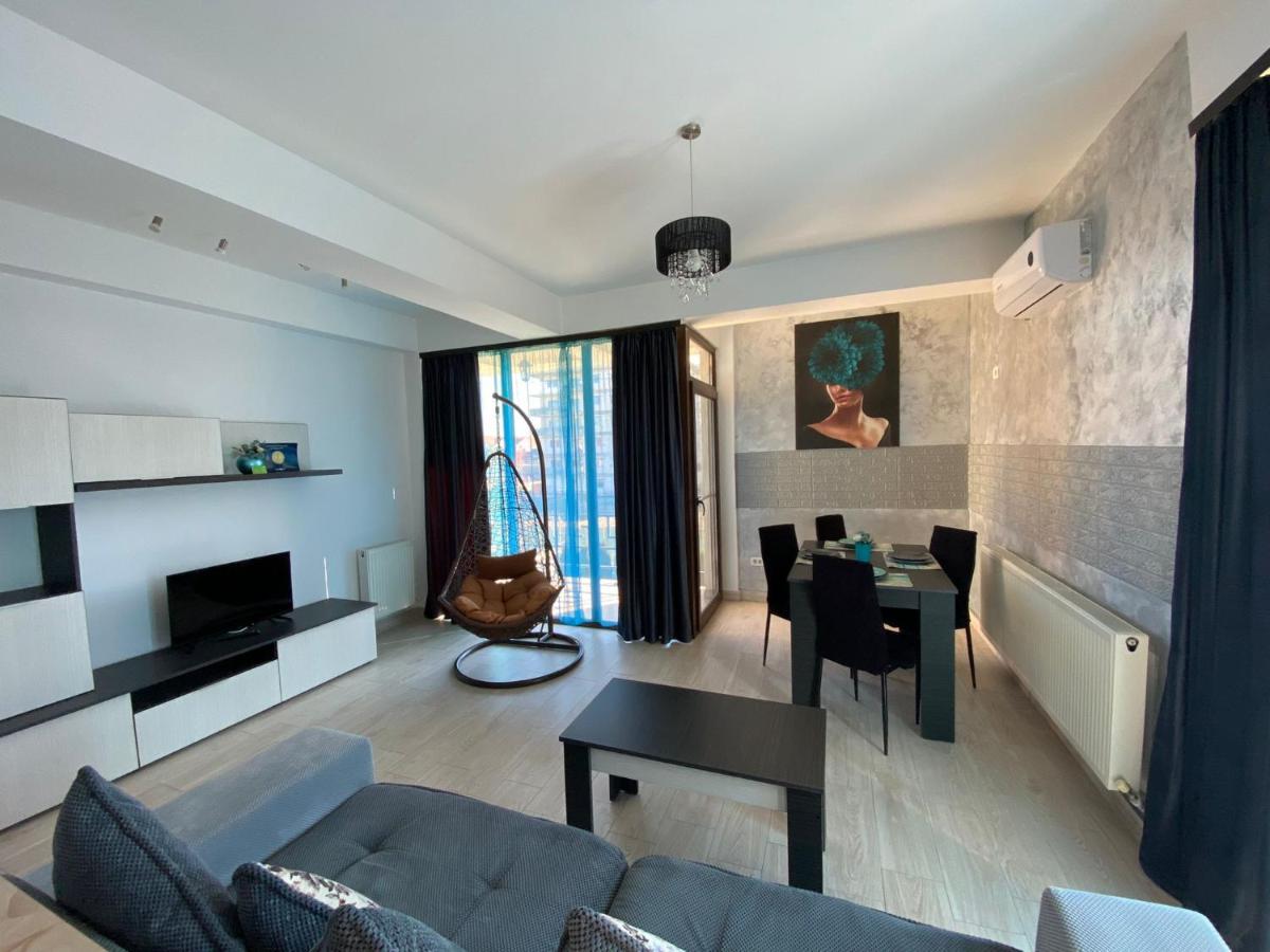 Apartament Ella T2 Apartment Navodari Bagian luar foto