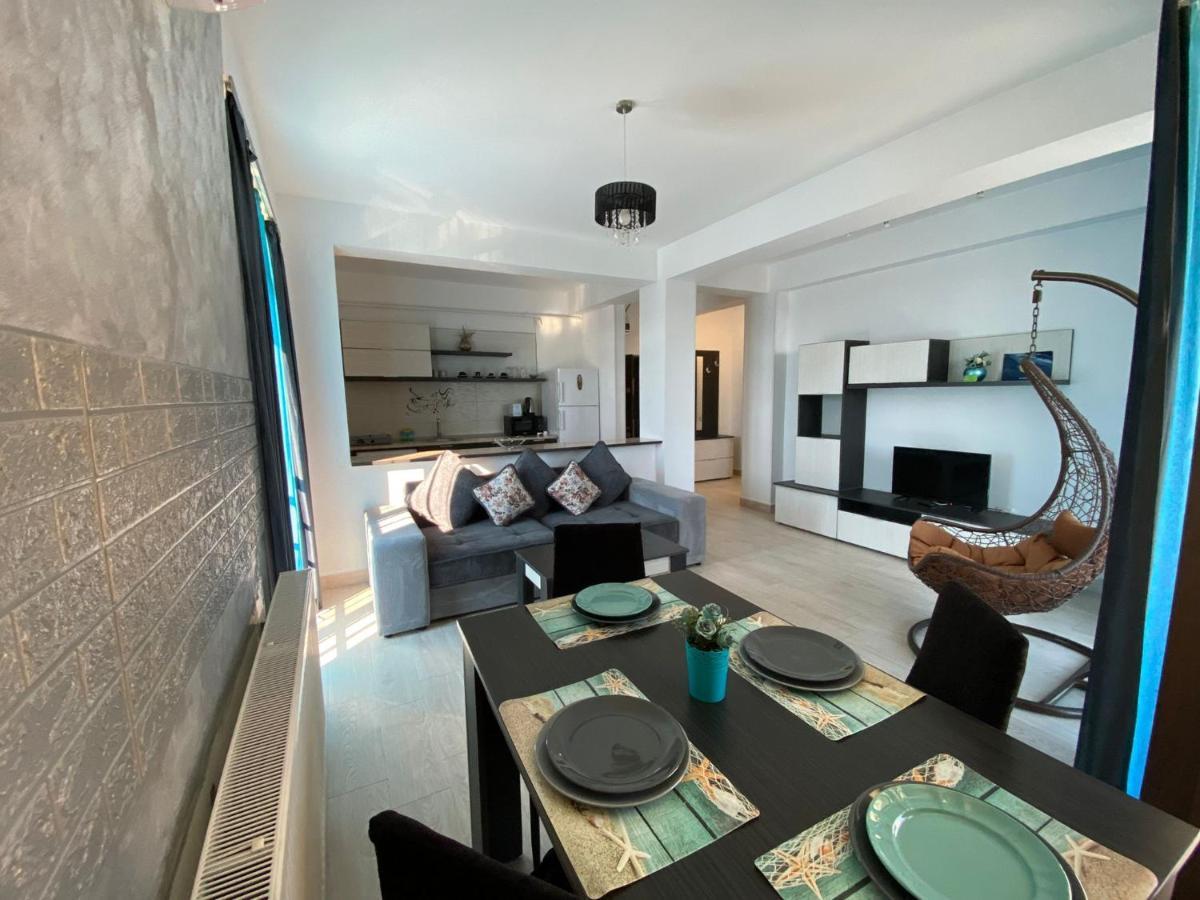 Apartament Ella T2 Apartment Navodari Bagian luar foto