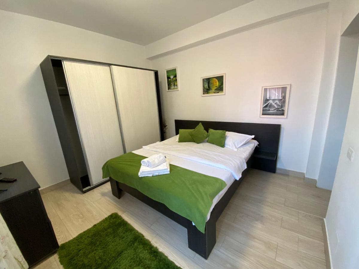 Apartament Ella T2 Apartment Navodari Bagian luar foto