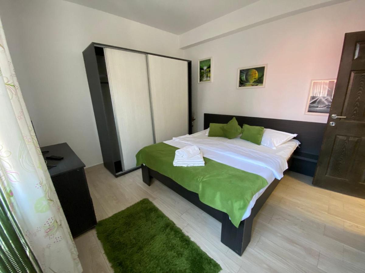 Apartament Ella T2 Apartment Navodari Bagian luar foto