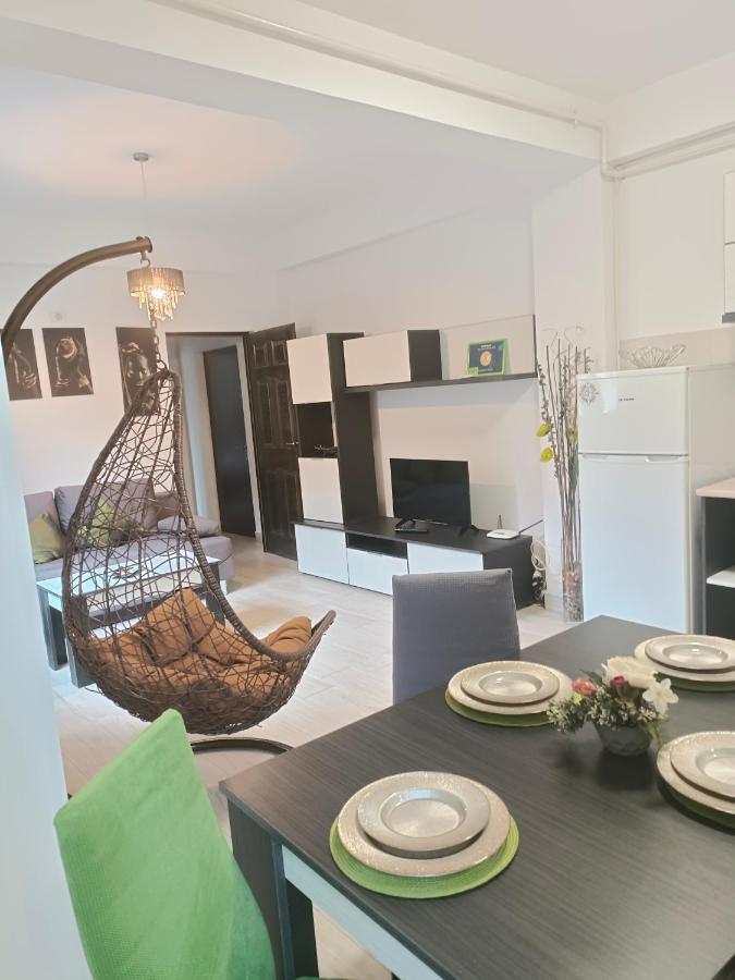 Apartament Ella T2 Apartment Navodari Bagian luar foto