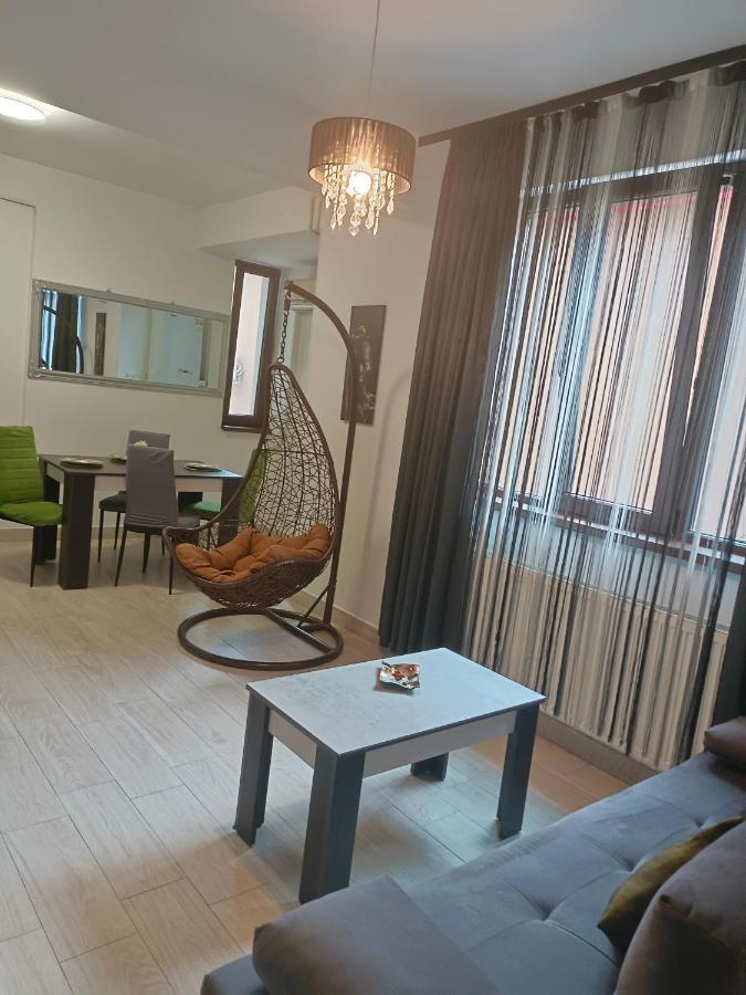 Apartament Ella T2 Apartment Navodari Bagian luar foto