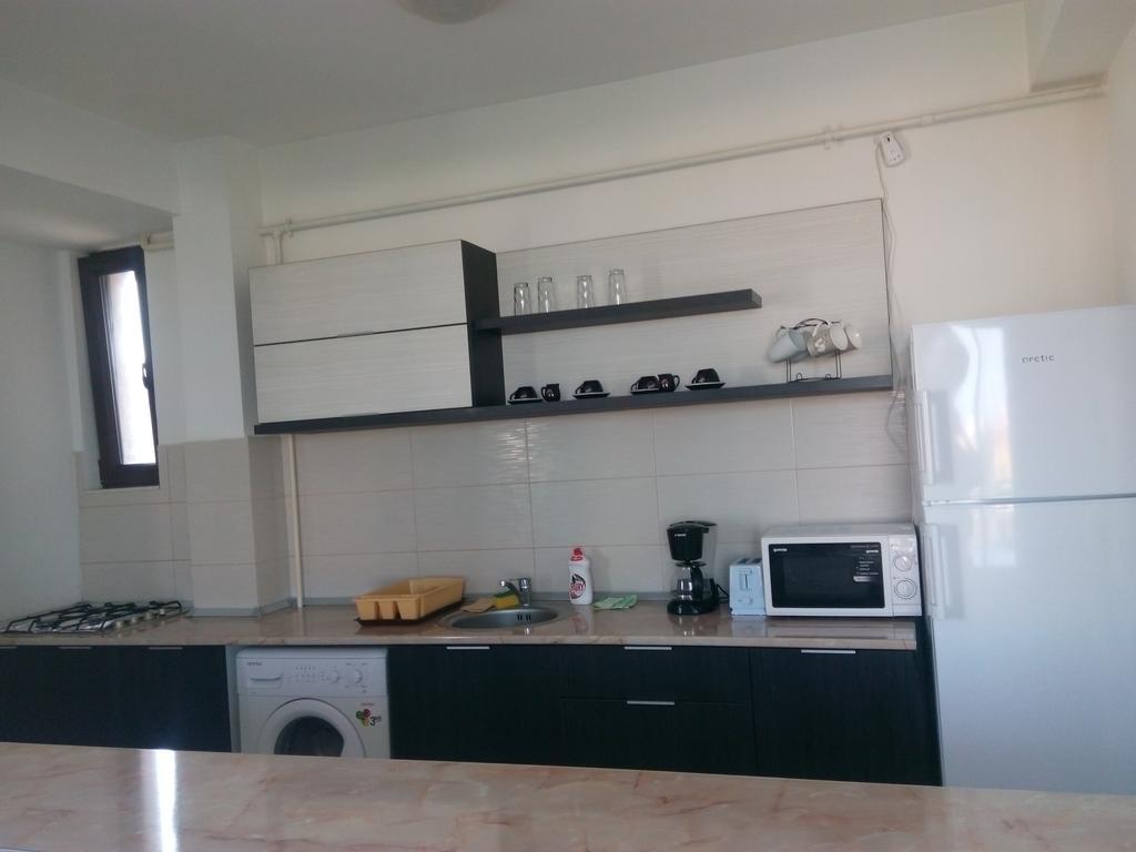 Apartament Ella T2 Apartment Navodari Bagian luar foto
