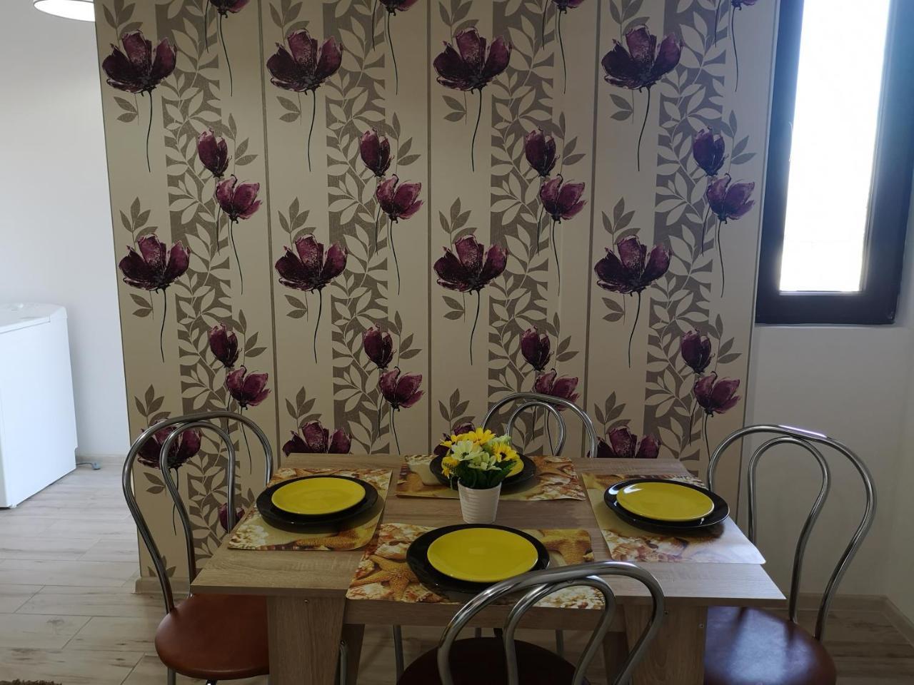 Apartament Ella T2 Apartment Navodari Bagian luar foto
