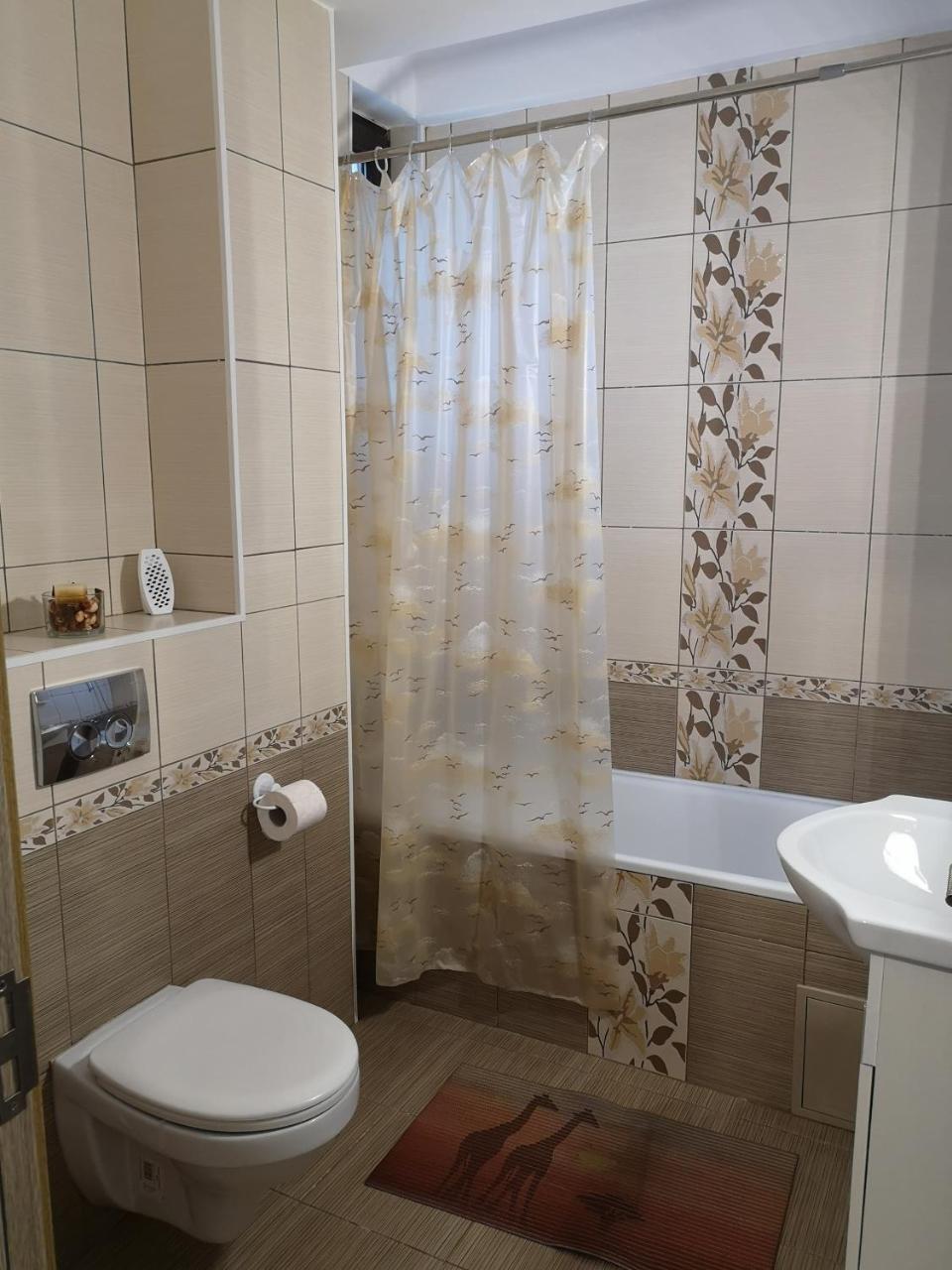 Apartament Ella T2 Apartment Navodari Bagian luar foto